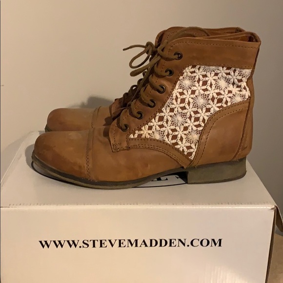 Steve Madden Shoes - Steve Madden Thunder-C
